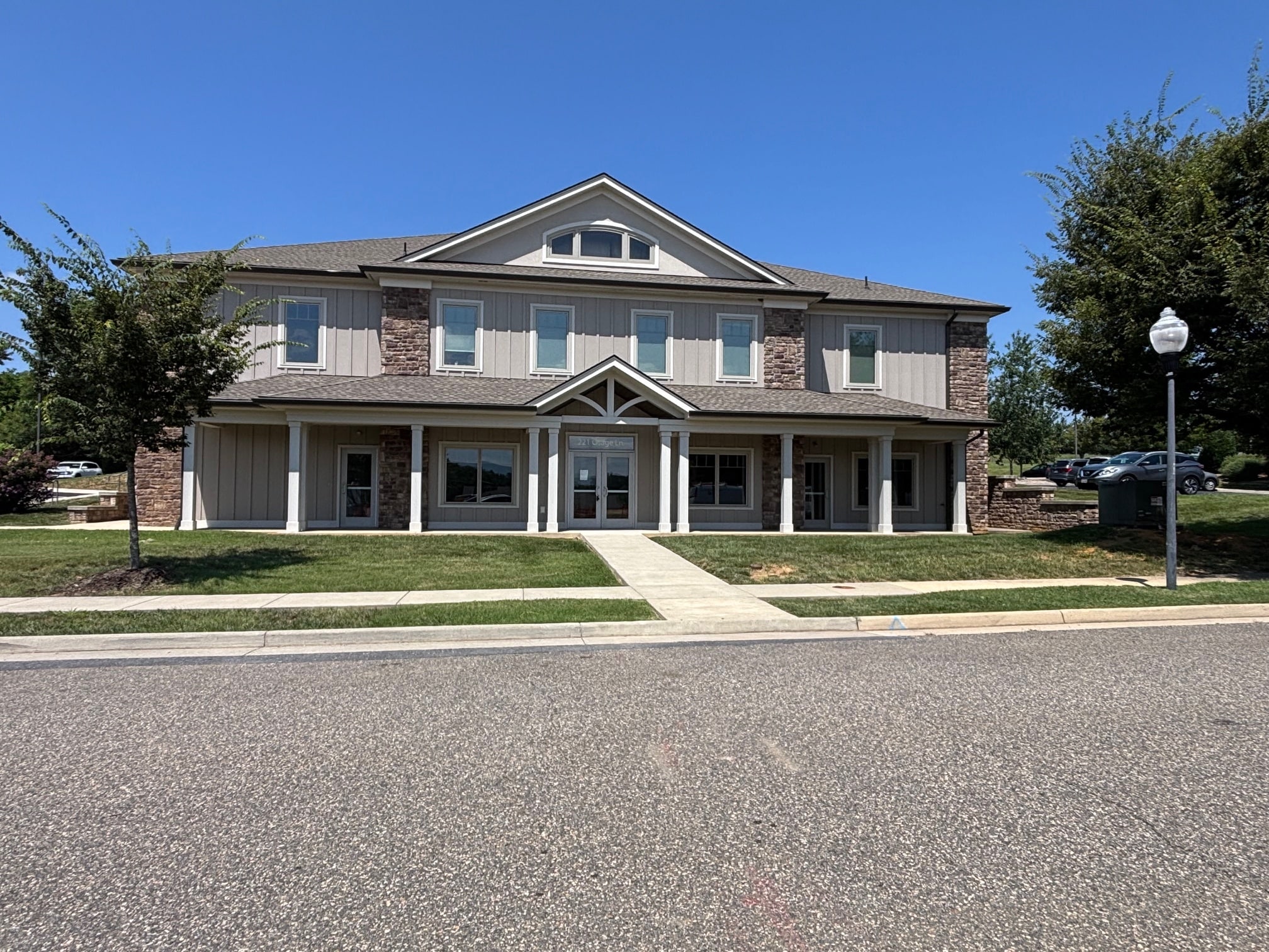 221 Osage Ln, Waynesboro, VA for lease Primary Photo- Image 1 of 7