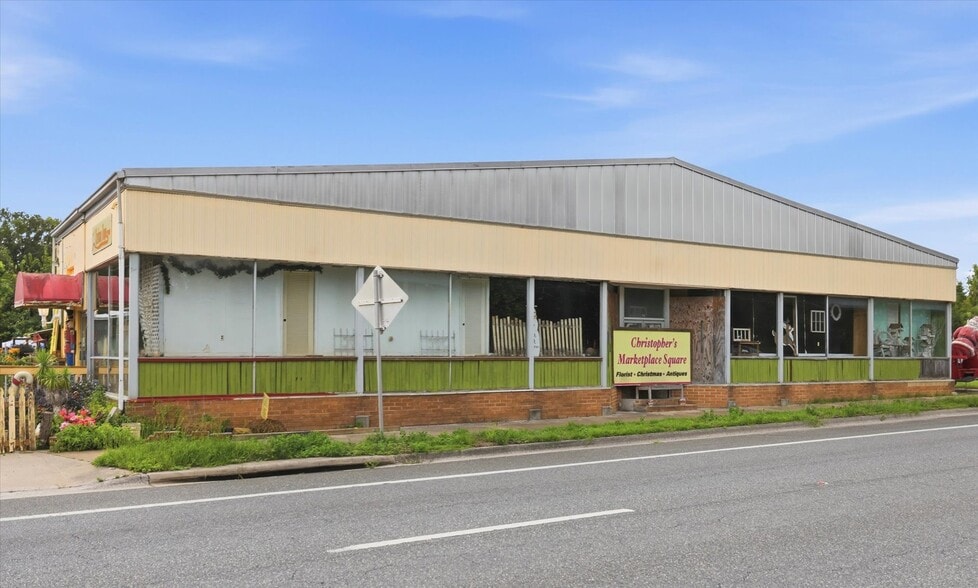 114 S Byron Butler Pky, Perry, FL for sale - Building Photo - Image 3 of 8