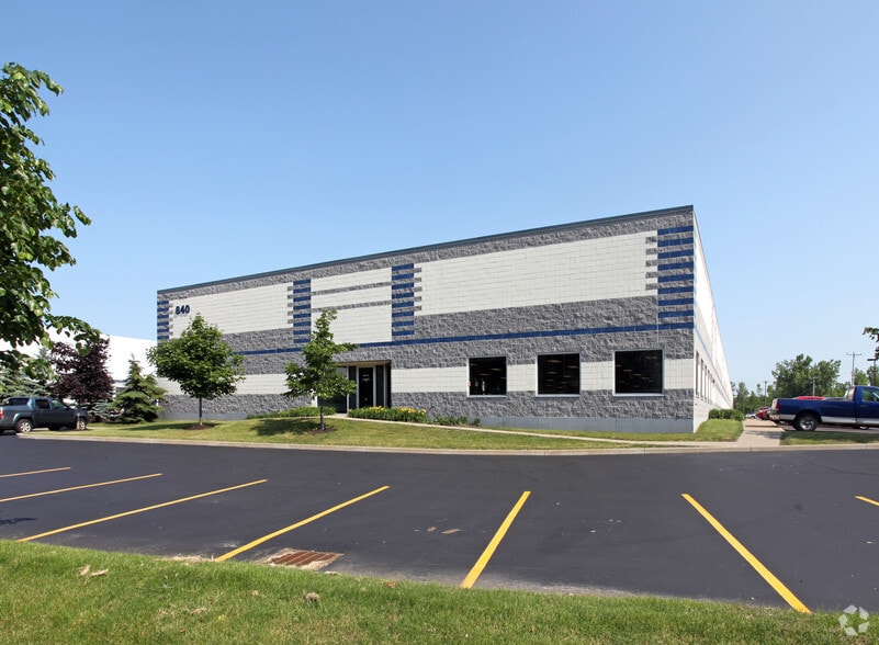 840 Aero Dr, Buffalo, NY for lease - Primary Photo - Image 1 of 2