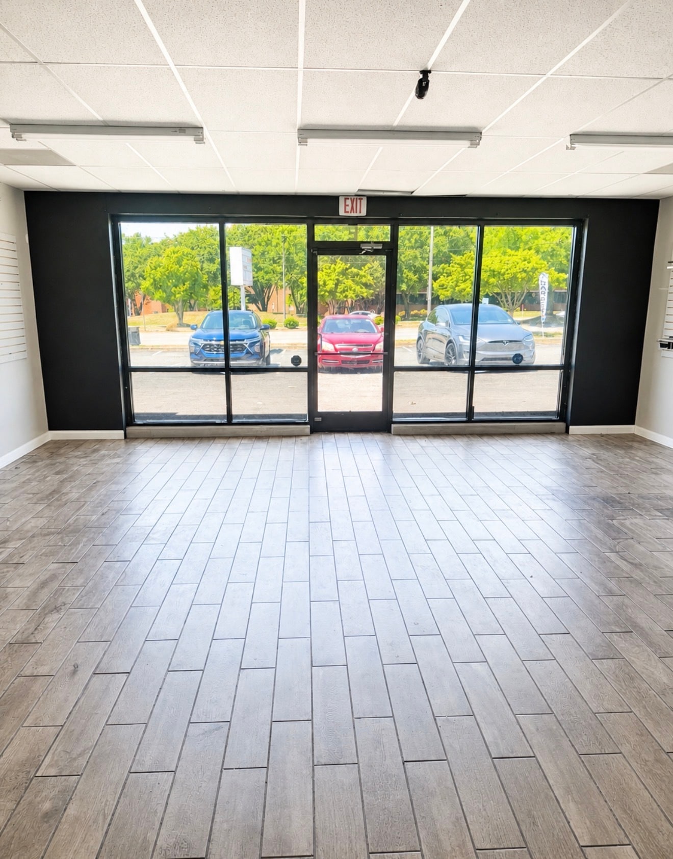 1500 E Market St, Greensboro, NC for lease Interior Photo- Image 1 of 3
