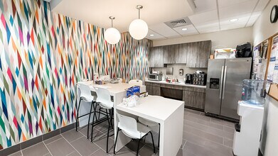 8823 San Jose Blvd, Jacksonville, FL for lease Interior Photo- Image 2 of 13