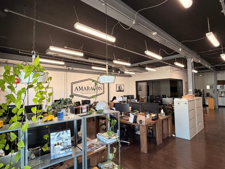 2 Commercial St, Hicksville, NY for lease - Interior Photo - Image 3 of 7