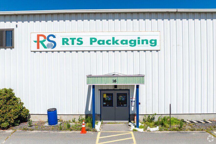 16 Washington Ave, Scarborough, ME à vendre - Photo du bâtiment - Image 3 de 5