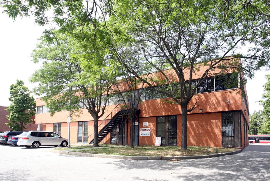 4125 Lawrence Ave, Toronto, ON for sale - Building Photo - Image 3 of 10