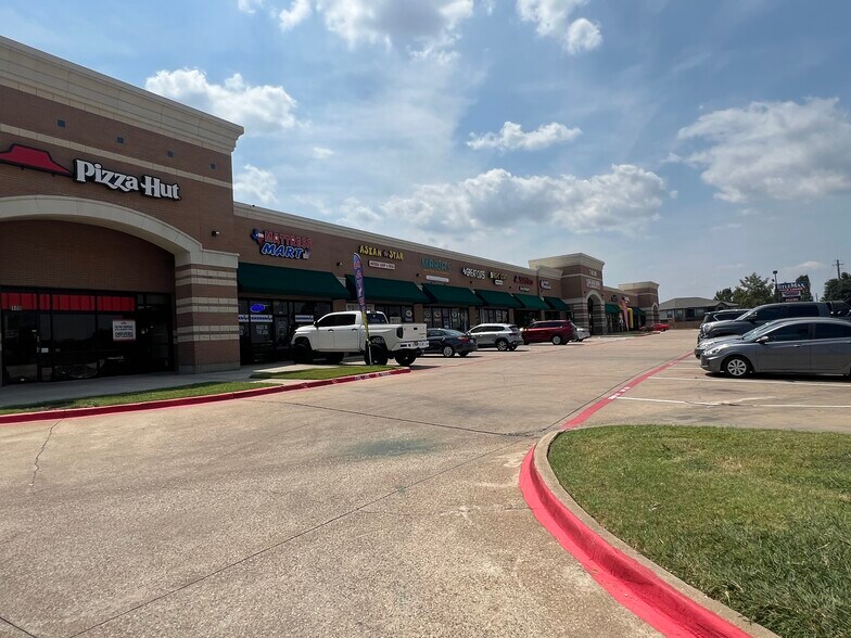 7650 I-35 E, Corinth, TX à louer - Photo du bâtiment - Image 3 de 9