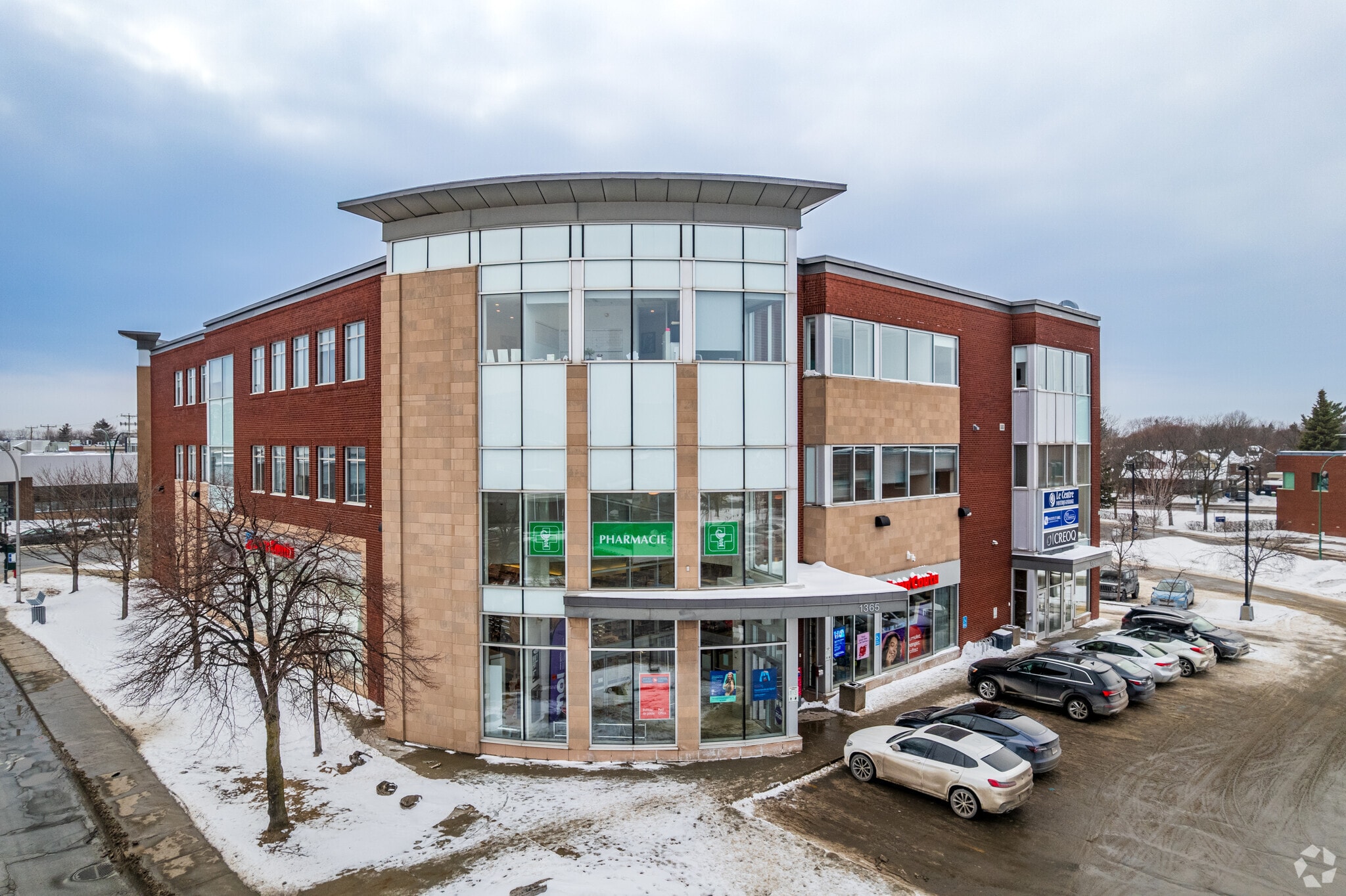 1361-1365 Av Beaumont, Mt Royal, QC for lease Primary Photo- Image 1 of 4