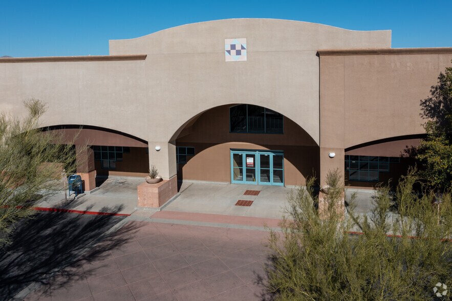 12925-13005 N Oracle Rd, Tucson, AZ à louer - Photo du bâtiment - Image 1 de 10