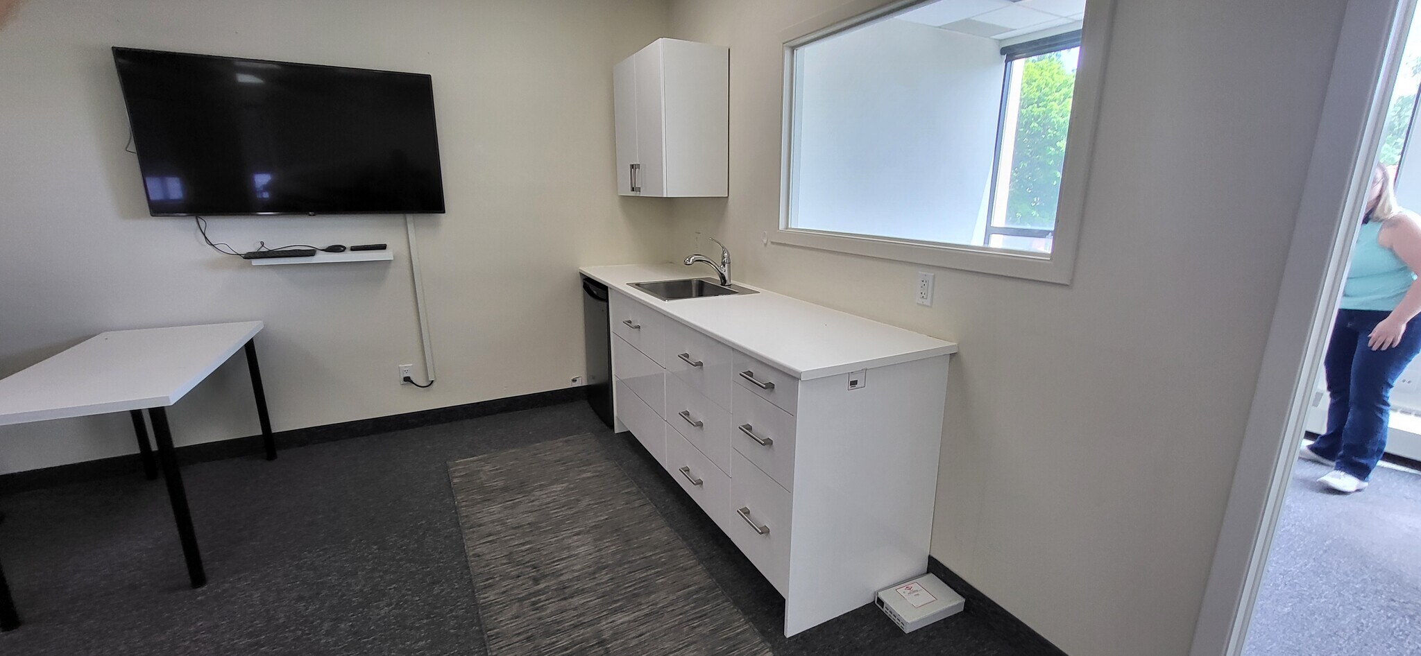 845-851 St Clair Av W, Toronto, ON for lease Interior Photo- Image 1 of 9