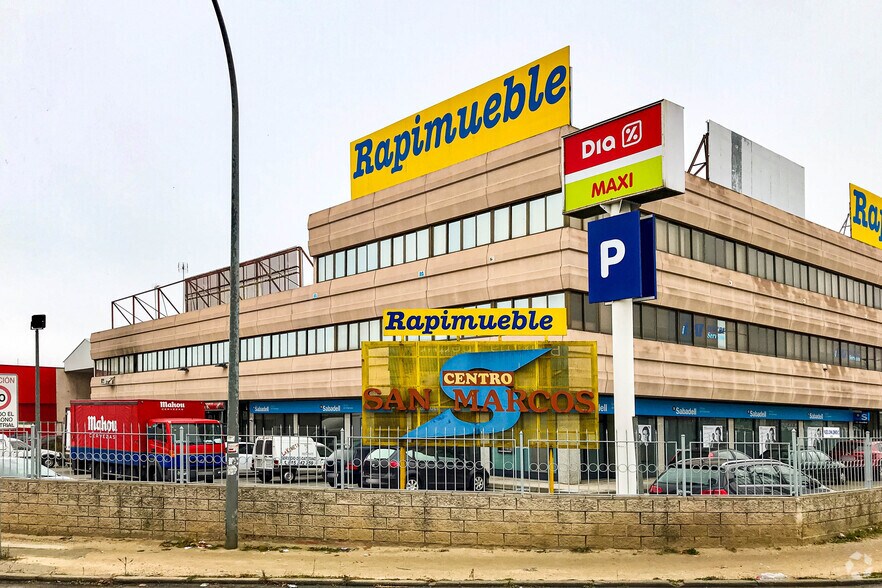 Paseo John Lennon, 12, Getafe, Madrid à louer - Photo du bâtiment - Image 3 de 8