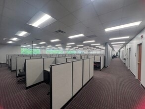 1440 NW Vivion Rd, Kansas City, MO for lease Interior Photo- Image 1 of 12