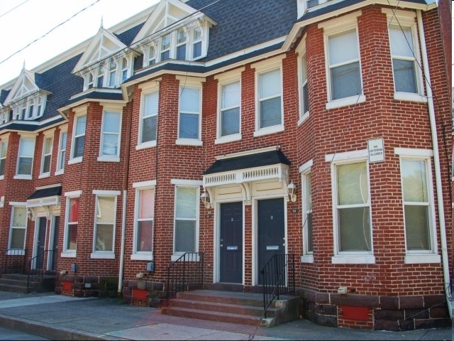 2018 N 5th St, Harrisburg, PA à vendre - Photo du bâtiment - Image 2 de 6