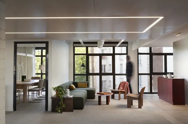 Bureau dans Paris à louer - Photo du bâtiment - Image 3 de 7