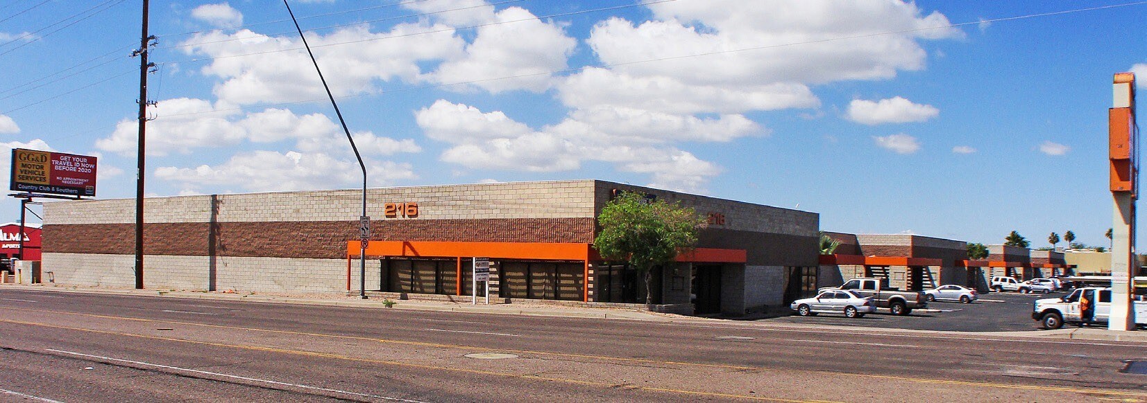 216 S Alma School Rd, Mesa, AZ à louer Photo du bâtiment- Image 1 de 8