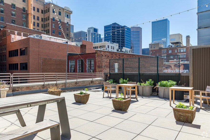 1512-1514 Curtis St, Denver, CO à louer - Photo du bâtiment - Image 3 de 34