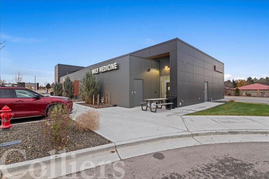2840 S Meridian Rd, Meridian, ID à vendre - Photo du bâtiment - Image 3 de 45