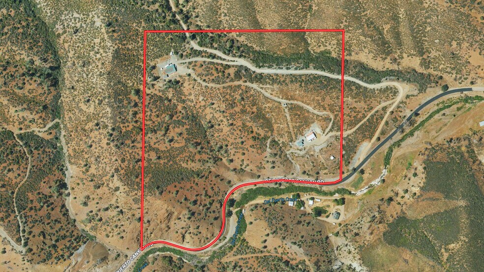 17997 Del Puerto Canyon Rd, Patterson, CA à vendre - Photo du bâtiment - Image 2 de 18