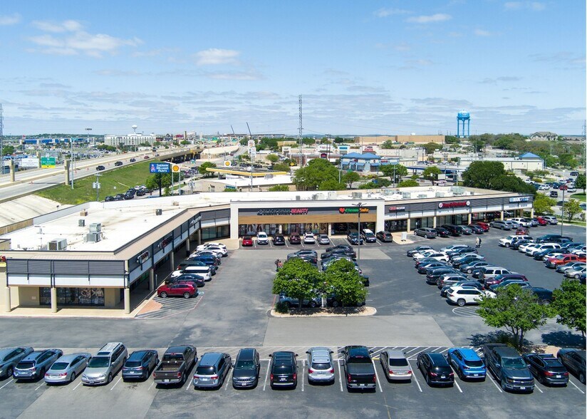 2921 Pat Booker, Universal City, TX à vendre - Photo du bâtiment - Image 3 de 10