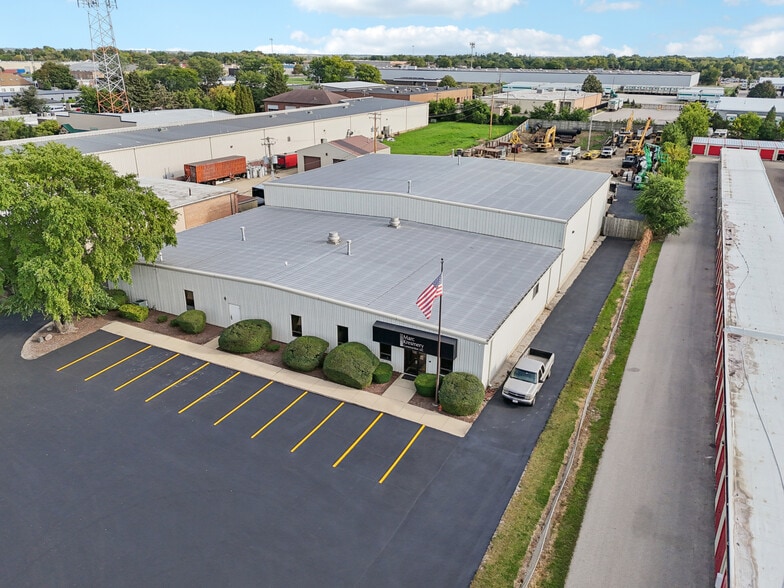1725 Weld Rd, Elgin, IL for sale - Building Photo - Image 2 of 14