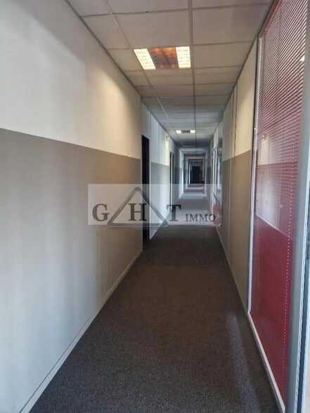 Commerce de détail dans Ivry-sur-Seine à louer - Photo intérieure - Image 2 de 5