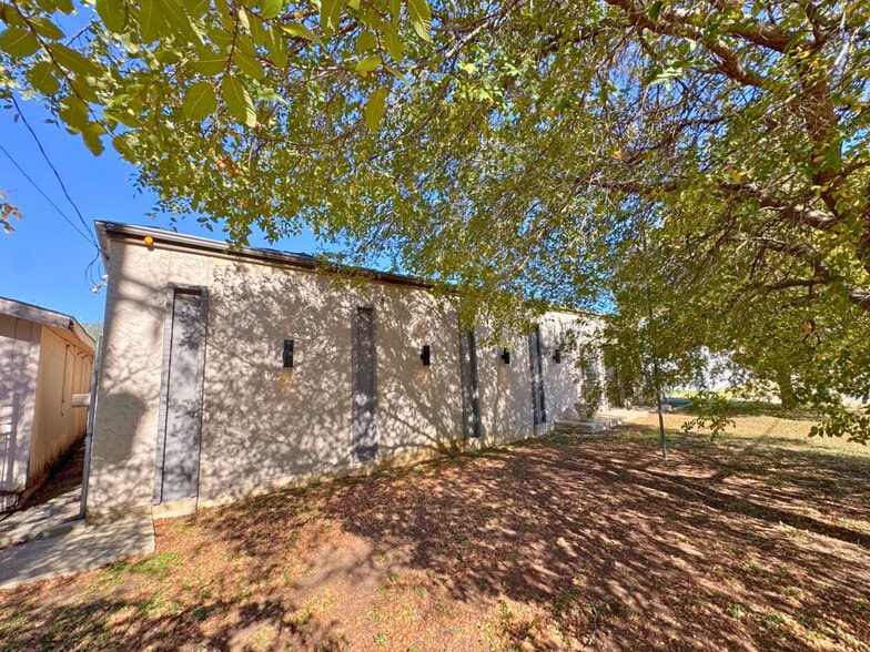 3311 Roselawn Rd, San Antonio, TX for sale - Building Photo - Image 3 of 9