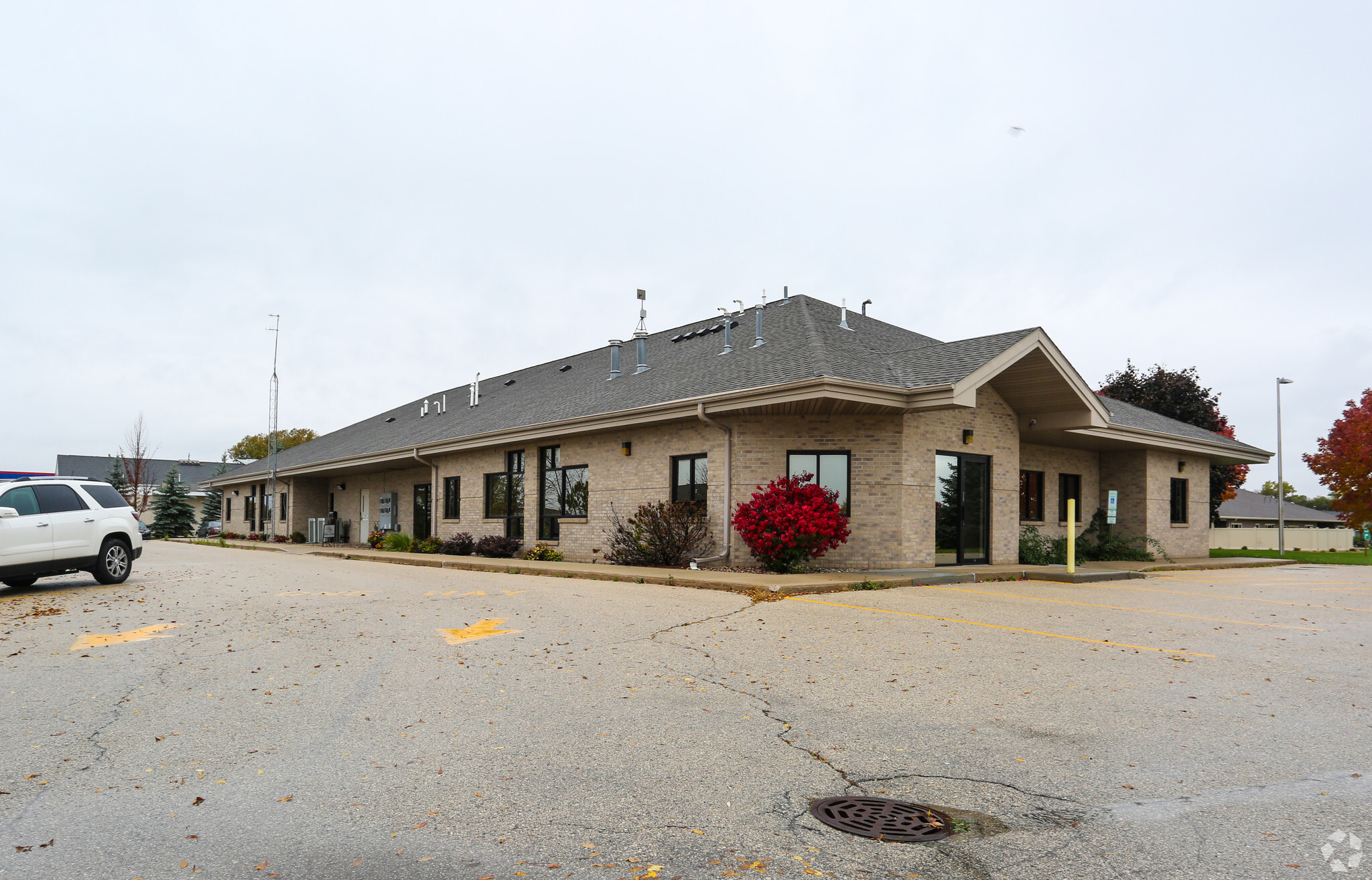 28 Camelot Dr, Fond Du Lac, WI à louer Photo du bâtiment- Image 1 de 5