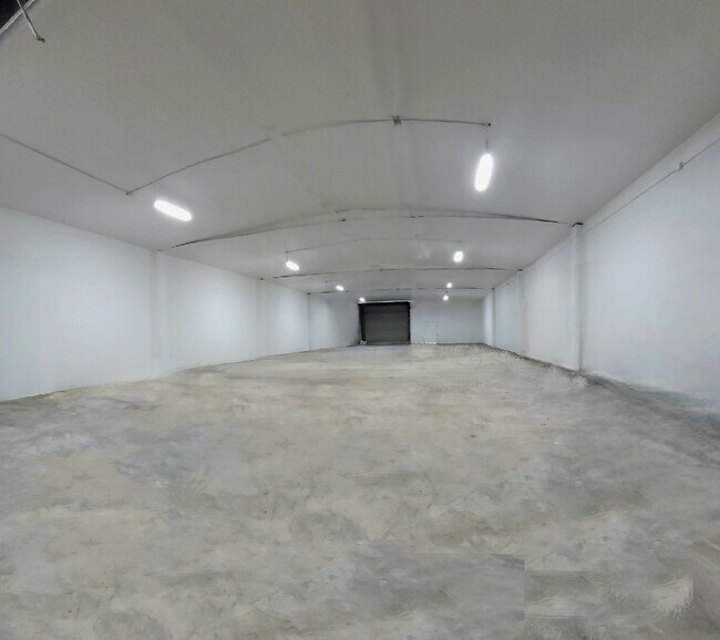 More details for 1348 E 15th St, Los Angeles, CA - Industrial for Lease