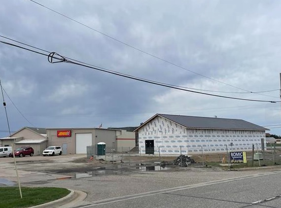 12041 Dixie Hwy, Birch Run, MI for sale Primary Photo- Image 1 of 2