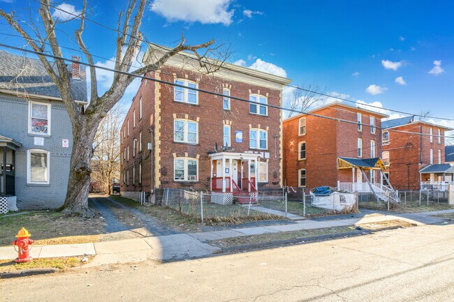 Plus de détails pour 26 Martin St, Hartford, CT - Multi-résidentiel à vendre
