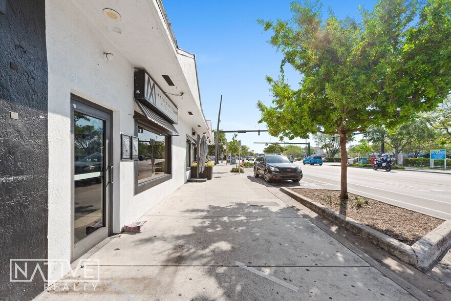 2205-2227 Wilton Dr, Fort Lauderdale, FL à louer - Photo du bâtiment - Image 3 de 39