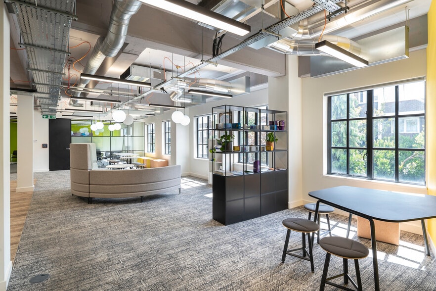 50 Banner St, London for lease - Building Photo - Image 3 of 15