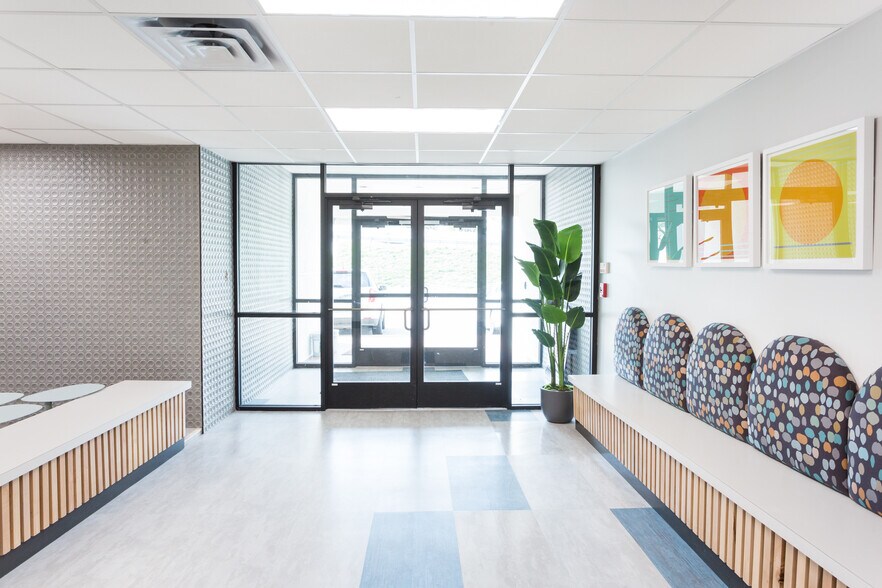 2101 S Interstate 35, Austin, TX à louer - Photo du bâtiment - Image 3 de 7