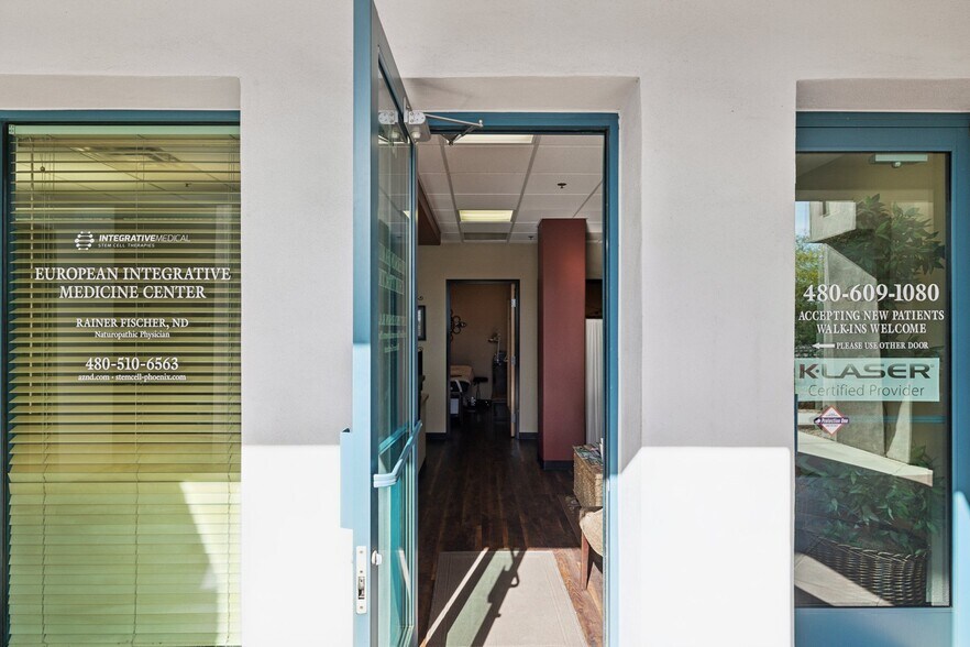 11111 N Scottsdale Rd, Scottsdale, AZ for sale - Building Photo - Image 3 of 22