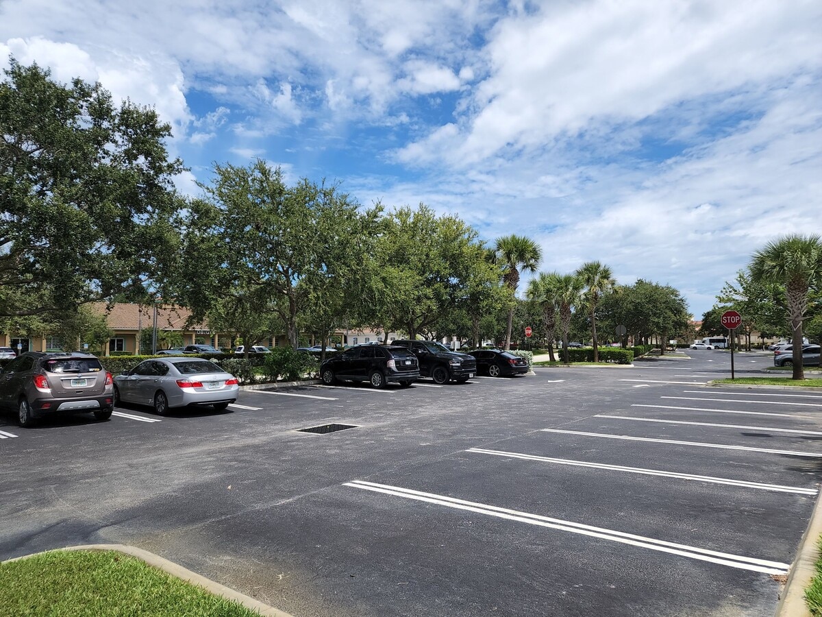 1400 Hillmoor Dr, Port Saint Lucie, FL 34952 - Unit 209 - - Interior Photo - Image 1 of 11