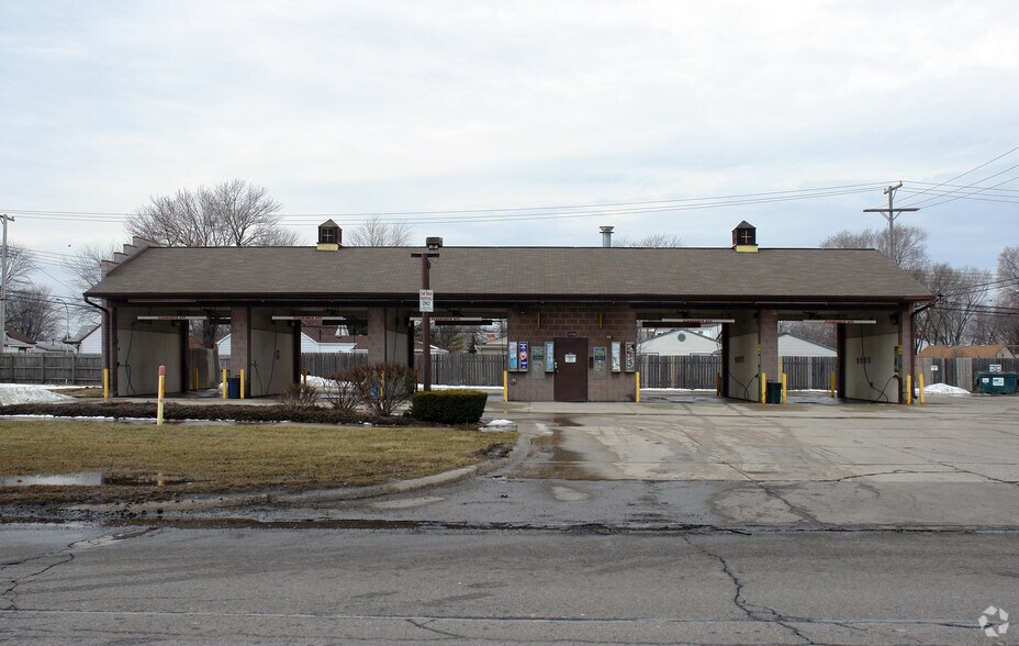 12700 Allen Rd, Taylor, MI à vendre - Photo du bâtiment - Image 2 de 3