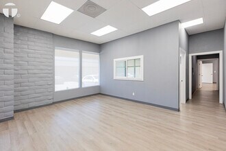 9555 Folsom Blvd, Sacramento, CA for lease Interior Photo- Image 2 of 6