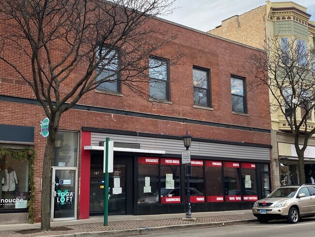 Plus de détails pour 101-107 N Oak Park Ave, Oak Park, IL - Commerce de détail à vendre