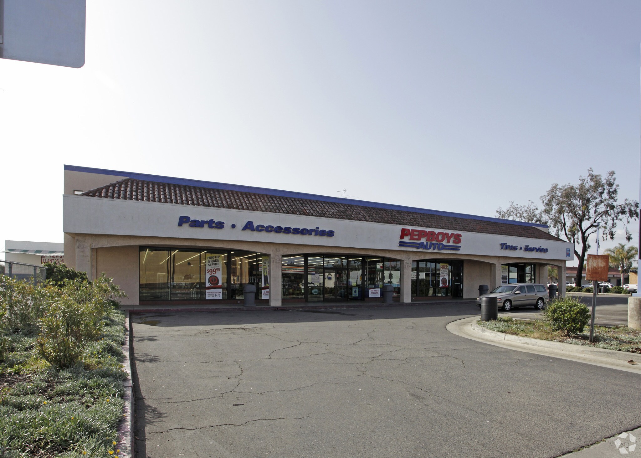 855 W Mission Ave, Escondido, CA à louer Photo principale- Image 1 de 5