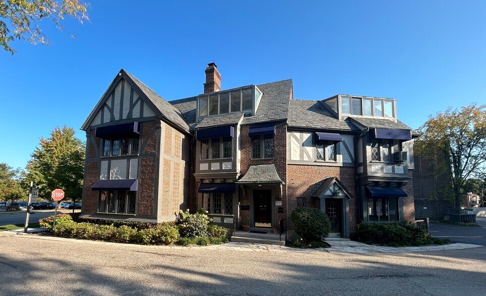 140-144 Green Bay Rd, Winnetka, IL à louer - Photo du bâtiment - Image 3 de 4