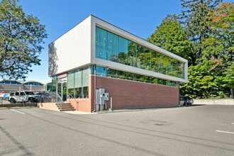 215 Elm St, New Canaan, CT for lease Building Photo- Image 2 of 20