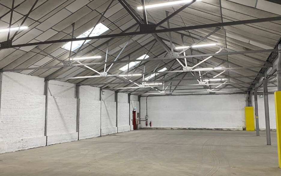 A470, Builth Wells for lease - Interior Photo - Image 3 of 5