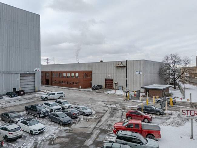 More details for 1632 Burlington St E, Hamilton, ON - Multiple Space Uses for Lease
