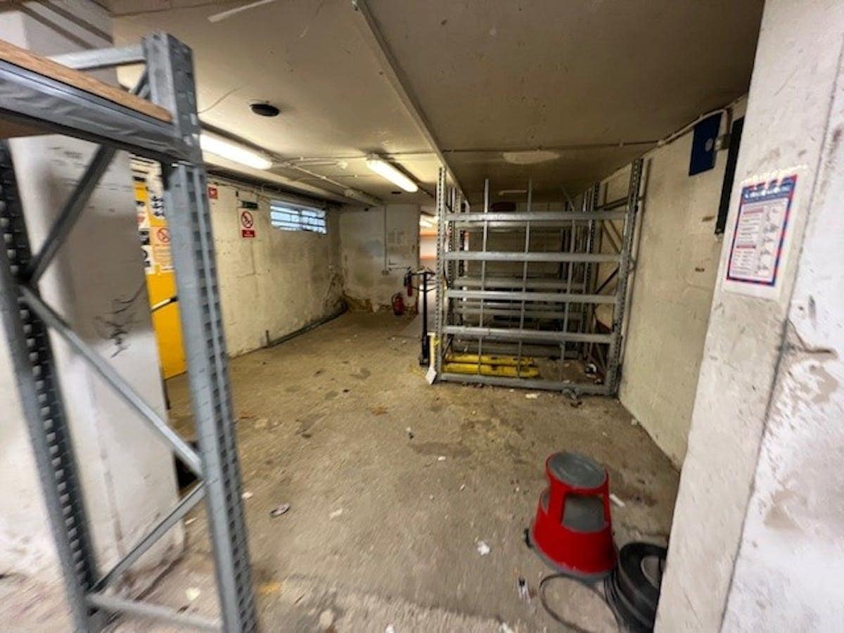 1 Park Rd, Hampton à louer Photo intérieure- Image 1 de 5