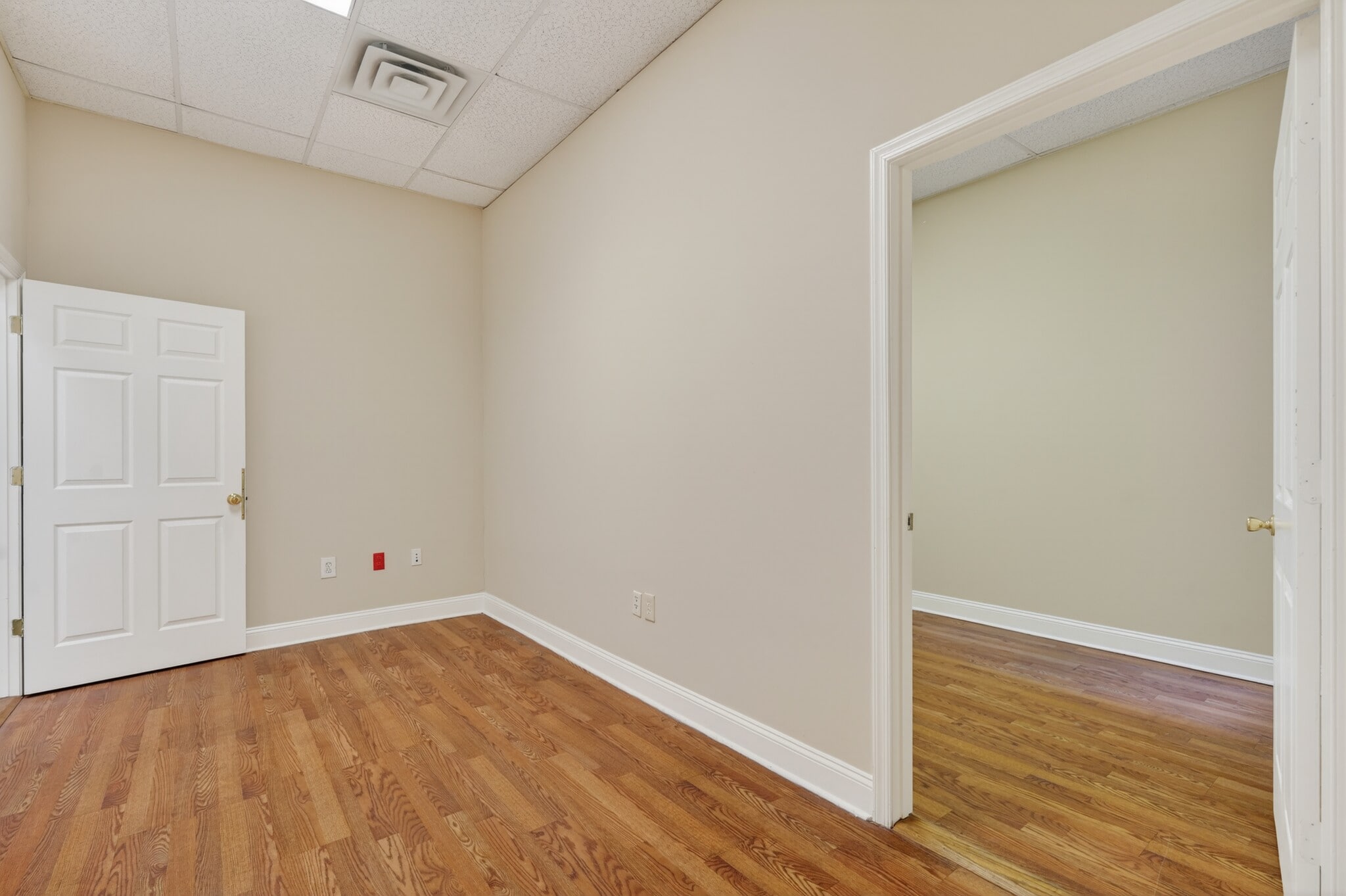 316 F St NE, Washington, DC for lease Interior Photo- Image 1 of 5