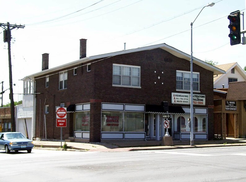 8200-8202 Gravois Ave, Saint Louis, MO à louer - Photo du bâtiment - Image 3 de 4