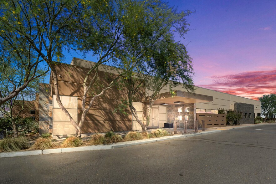 Bolthouse Dr, Bakersfield, CA à vendre - Photo du bâtiment - Image 3 de 10