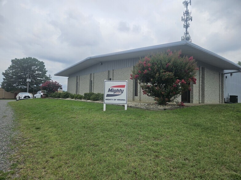 7010 Calmar Dr, Mechanicsville, VA à vendre - Photo du bâtiment - Image 2 de 13