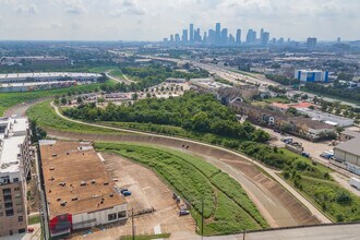 500 N Shepherd Dr, Houston, TX - AERIAL  map view