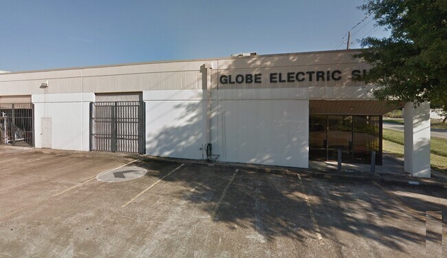 Plus de détails pour 10902 Roark Rd, Houston, TX - Local d'activités à louer