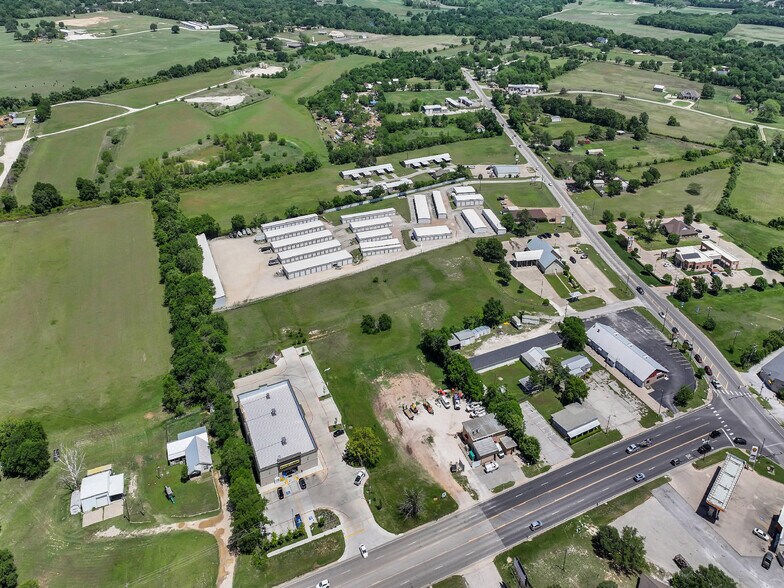 5642 Acton hwy, Granbury, TX à vendre - Photo du bâtiment - Image 3 de 10