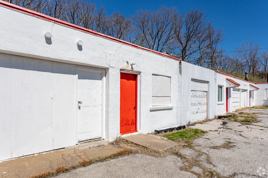 5250 State Ave, Kansas City, KS for sale - Building Photo - Image 2 of 4